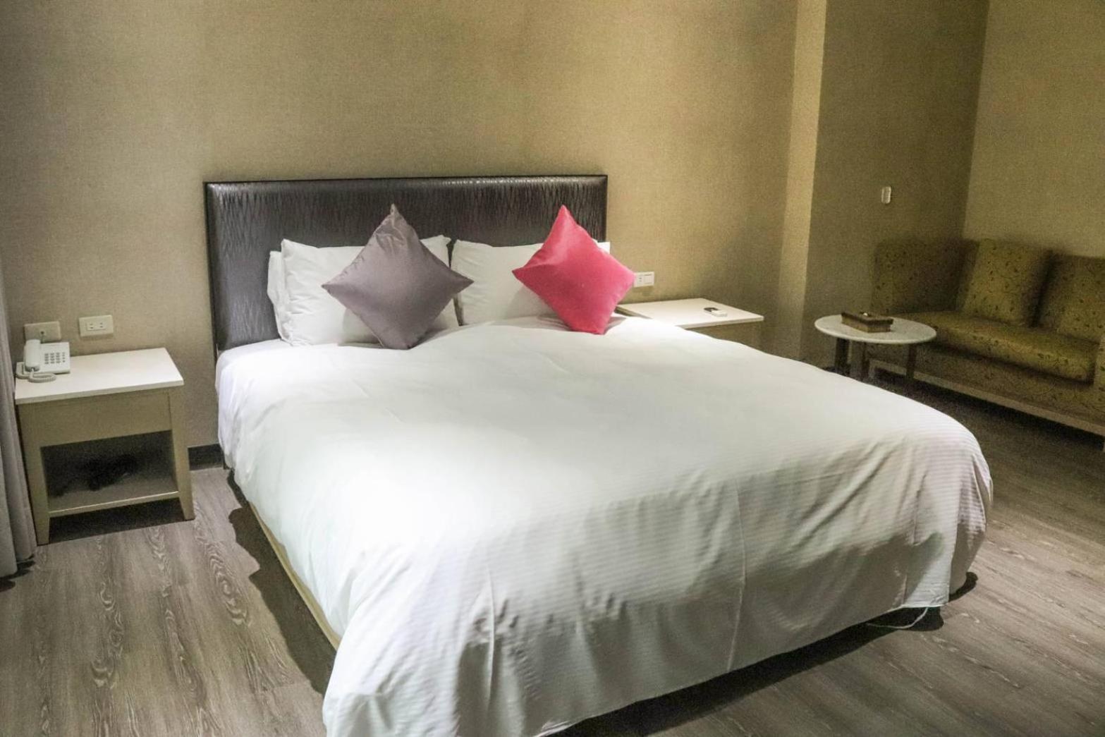 The Loft Seaside Suites Jinshan Exteriör bild
