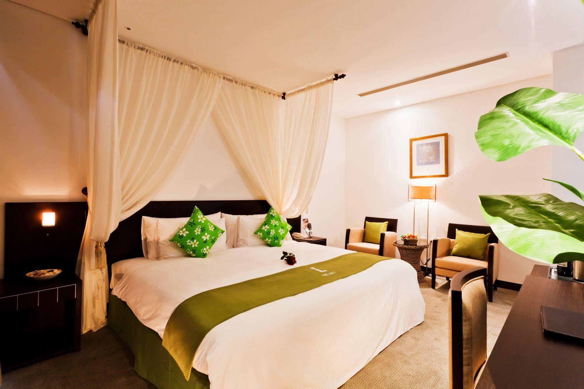 The Loft Seaside Suites Jinshan Exteriör bild