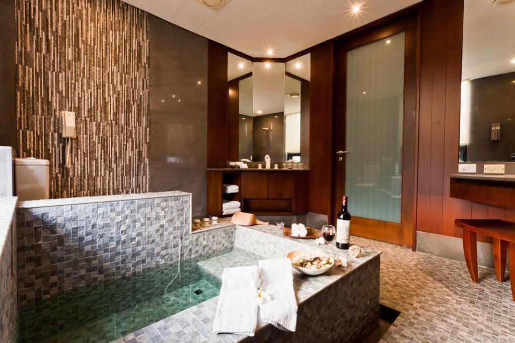 The Loft Seaside Suites Jinshan Exteriör bild