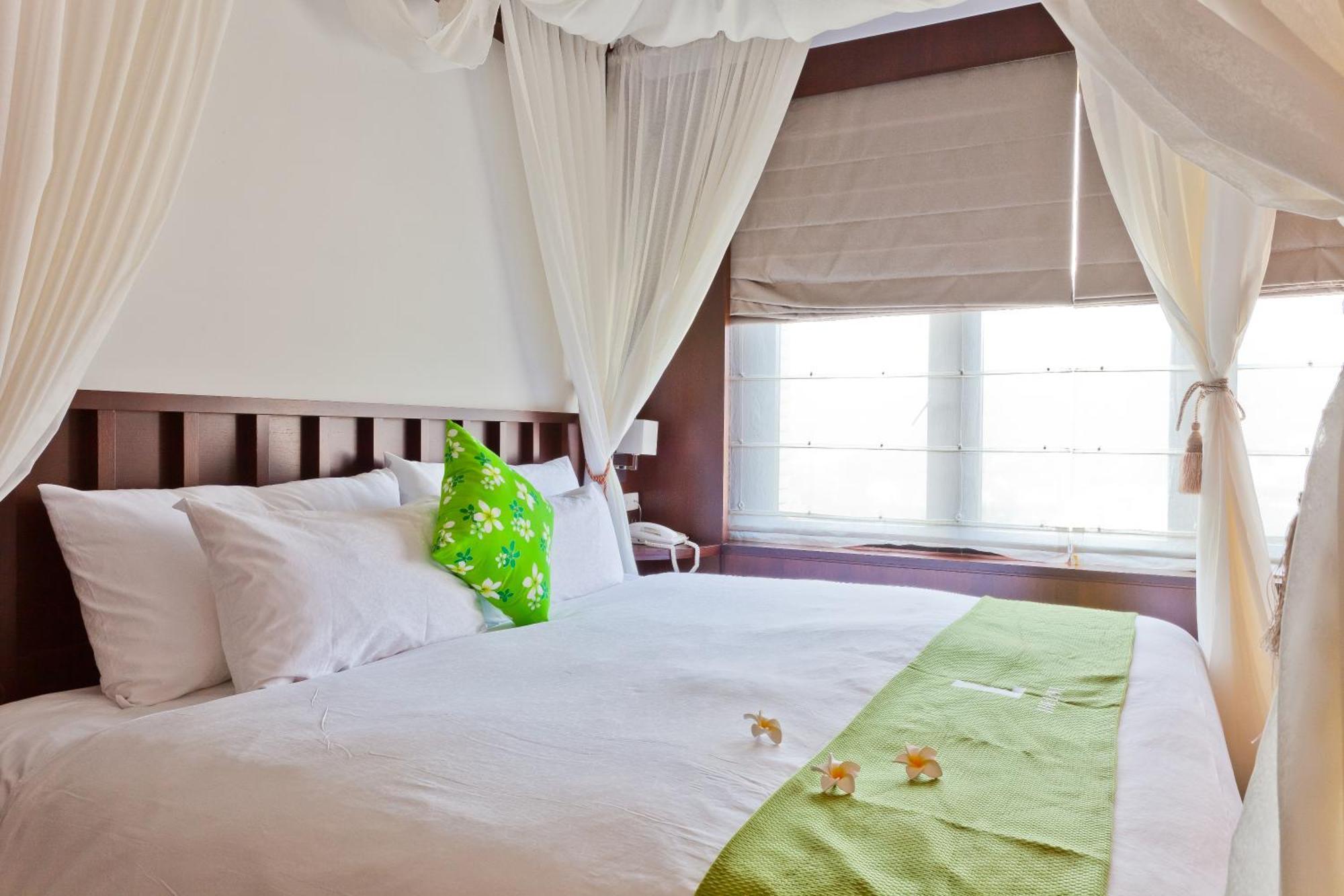 The Loft Seaside Suites Jinshan Exteriör bild